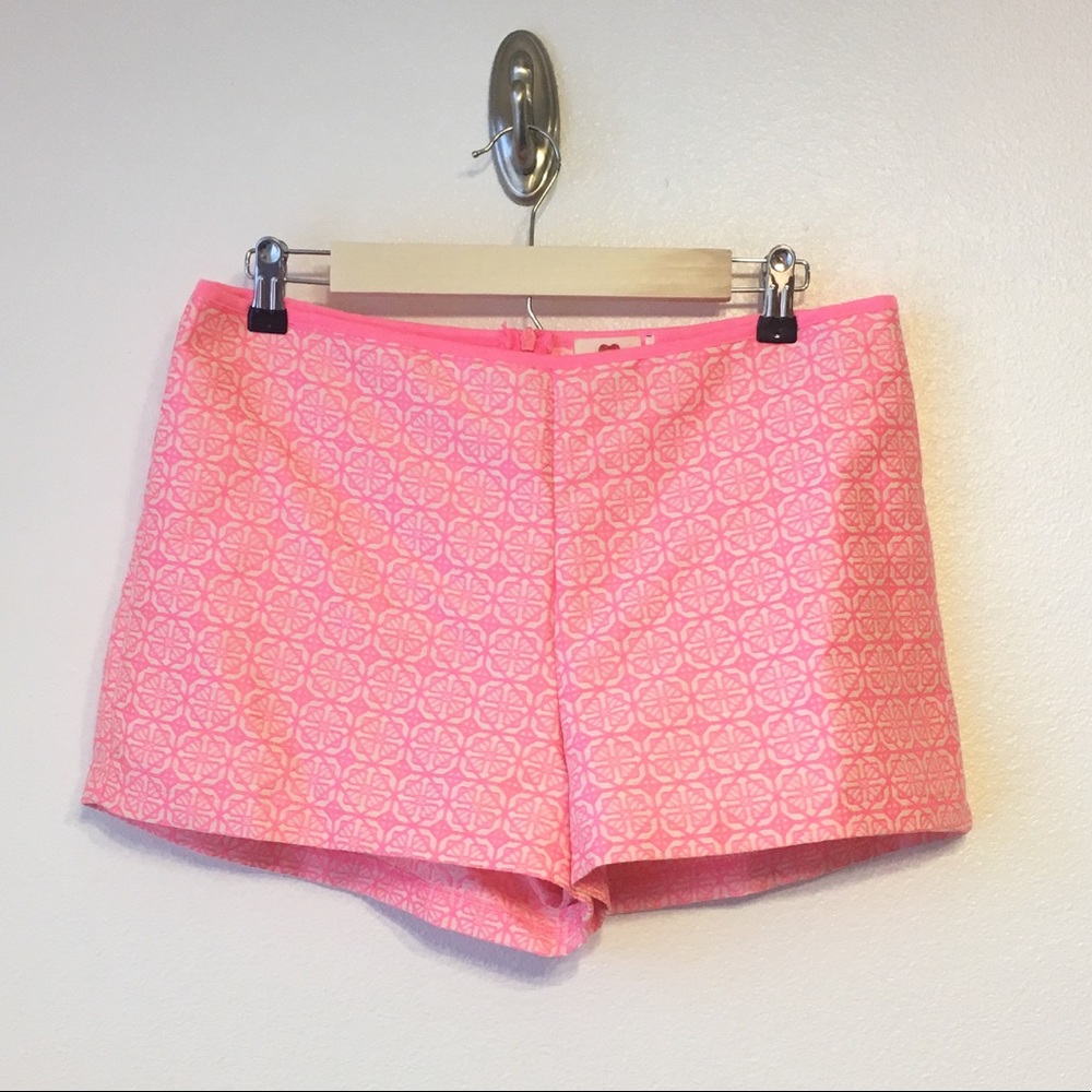 ONE CLOTHING | Pink Brocade Printed Shorts XL